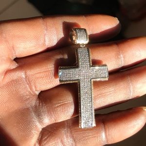 14k 30” 3mm chain and 10k Diamond Cross